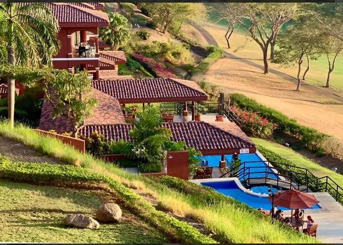 4 Bedroom, 4 Bath, Golf Course, Reserva Conchal Apartamento Playa Conchal