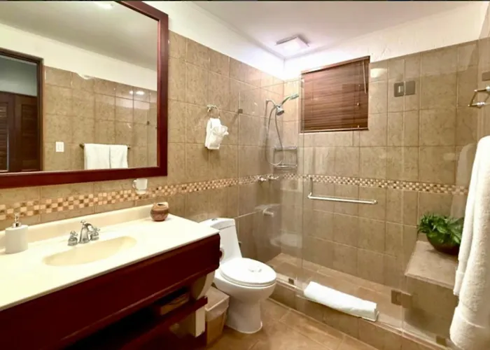 Apartamento 4 Bedroom, 4 Bath, Golf Course, Reserva Conchal *