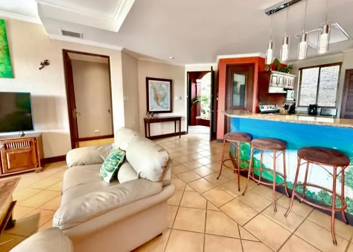 4 Bedroom, 4 Bath, Golf Course, Reserva Conchal Apartamento Playa Conchal